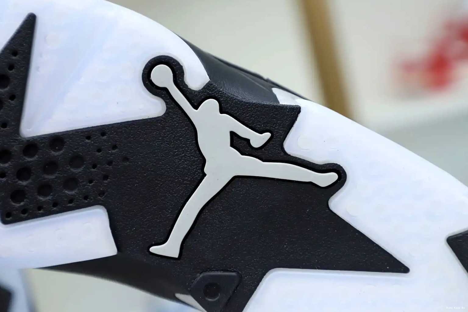 Kimikick CHROME AIR JORDAN 6 0718